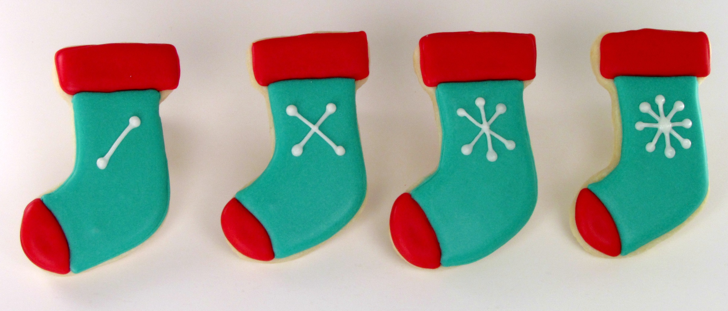 Simple Christmas Cookies thebearfootbaker.com