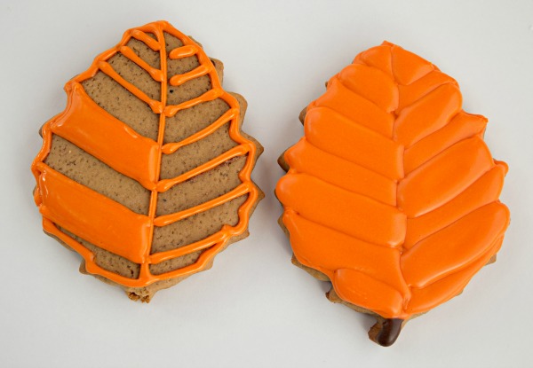 Fall Leaves and Acorn Cookies thebearfootbaker.com