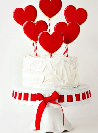 Simple Valentine's Cake | The Bearfoot Baker