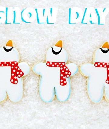 Snowmen Cookies and a Snow Day| The Bearfoot Baker