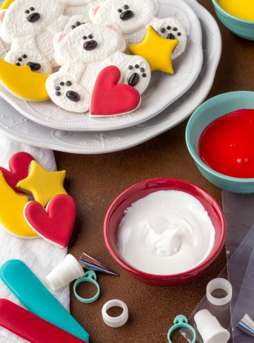 Half a Batch of Royal Icing Recipe | The Bearfoot Baker