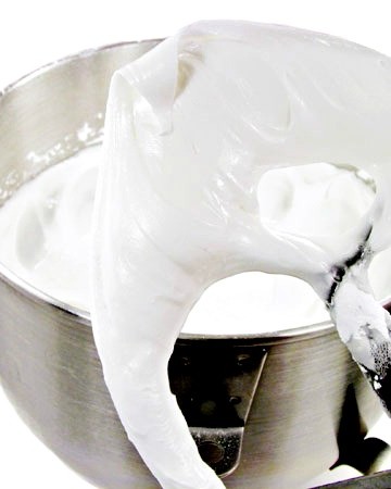 Half Batch of Royal Icing Recipe www.thebearfootbaker.com