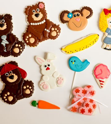 Why does Royal Icing Bleed www.thebearfootbaker.com