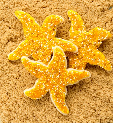 Starfish Cookies by www.thebearfootbaker.com
