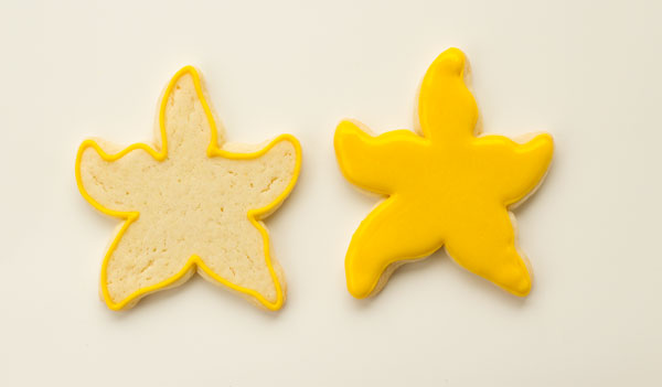Starfish Cookies by www.thebearfootbaker.com