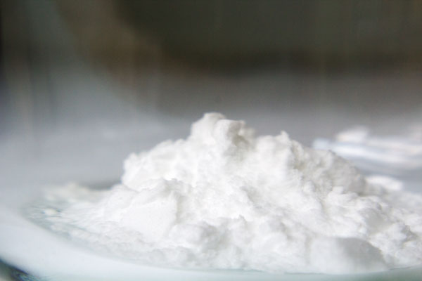How to tell if baking soda is good by thebearfootbaker.com