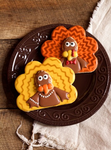 Chevron Turkey Cookies with www.thebearfootbaker.com