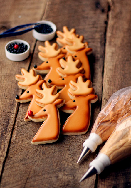 Reindeer Cookies via thebearfootbaker.com