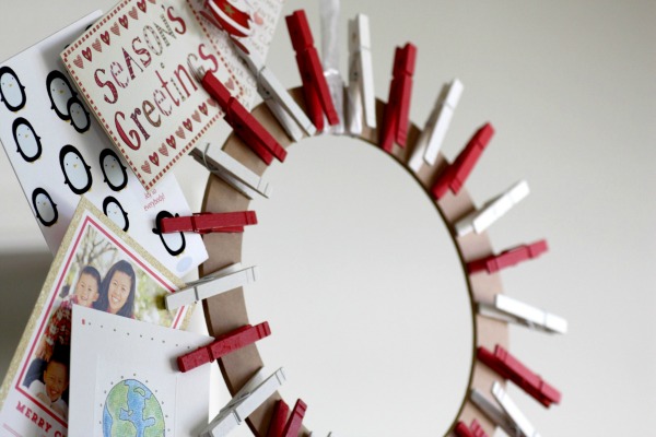 clothespin-christmas-card-holder-wreath-photo-Catch-My-Party