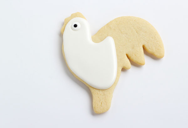 Simple-Rooster-Cookies-Decorated-Sugar-Cookies-by-thebearfootbaker.com