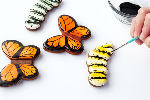 Easy Butterfly Cookies Decorated with Royal Icing-Tutorial via thebearfootbaker.com