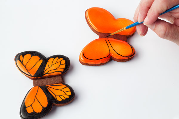 Simple butterfly cookies - cut out sugar cookies with royal icing www.thebearfootbaker.com