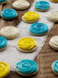 Easy Rose Swirl Cookies Decorated with Royal Icing with www.thebearfootbaker.com