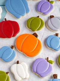 Cute Pumpkin Cookies for Fall - Simple Sugar Cookies with Royal icing thebearfootbaker.com