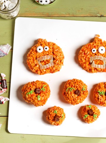 Easy Pumpkin Rice Krispie Treat Zombies for Halloween by www.thebearfootbaker.com