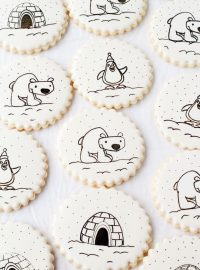 How to Stamp on a Cookie- Decorating sugar cookies just got easy! by thebearfootbaker.com