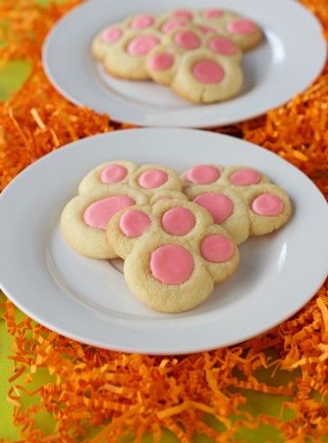 Bunny Paw Thumbprint Cookies via thebearfootbaker.com.