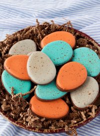 Speckled Egg Cookies- These Easy Speckled Egg Sugar Cookies are Decorated with Royal Icing and are a Great Project for Beginners via thebearfootbaker.com