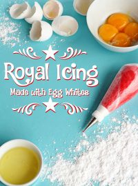 Egg White Royal Icing Recipe by www.thebearfootbaker.com