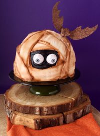 A Simple Way to Make a Spooky Mummy Cake with Video | The Barefoot Baker