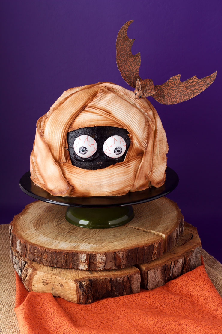 A Simple Way to Make a Spooky Mummy Cake with Video | The Barefoot Baker