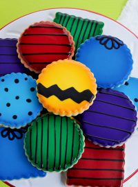 Charlie Brown Cookies - Cute Character Platter | The Bearfoot Baker