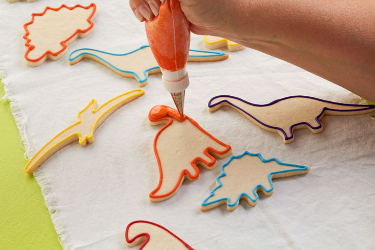 How to Make Cute Dinosaur Cookies -Sugar Cookies Decorated with Royal Icing | The Bearfoot Baker