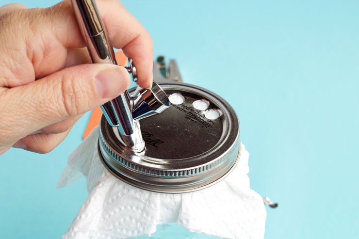 Make a Simple Airbrush Cleaning Pot with a Mason Jar | The Bearfoot Baker