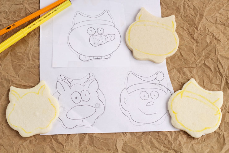 How to Make Simple Christmas Cookies with an Owl Cookie Cutter | The Bearfoot Baker