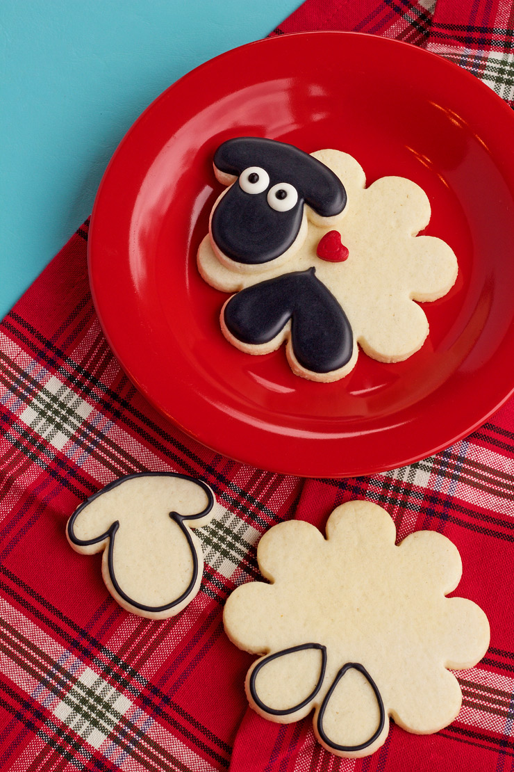 How to Make Cute Decorated Sheep Cookies with Royal Icing and a How to Tutorial | The Bearfoot Baker