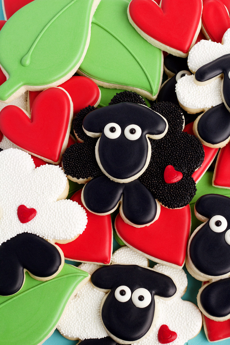 How to Make Simple Decorated Sheep Cookies | The Bearfoot Baker