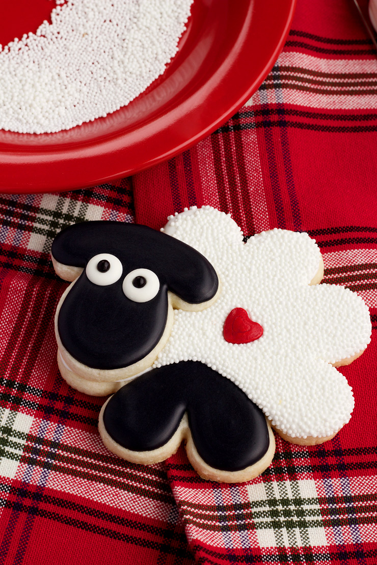 Simple Decorated Sheep Cookies | The Bearfoot Baker