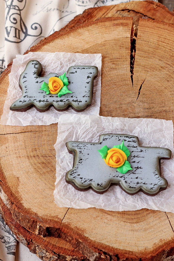 How to Make Vintage Train Cookies with How to Video and Step by Step Tutorial | The Bearfoot Baker