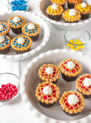 Simple Cupcakes that Look Like Little Pies
