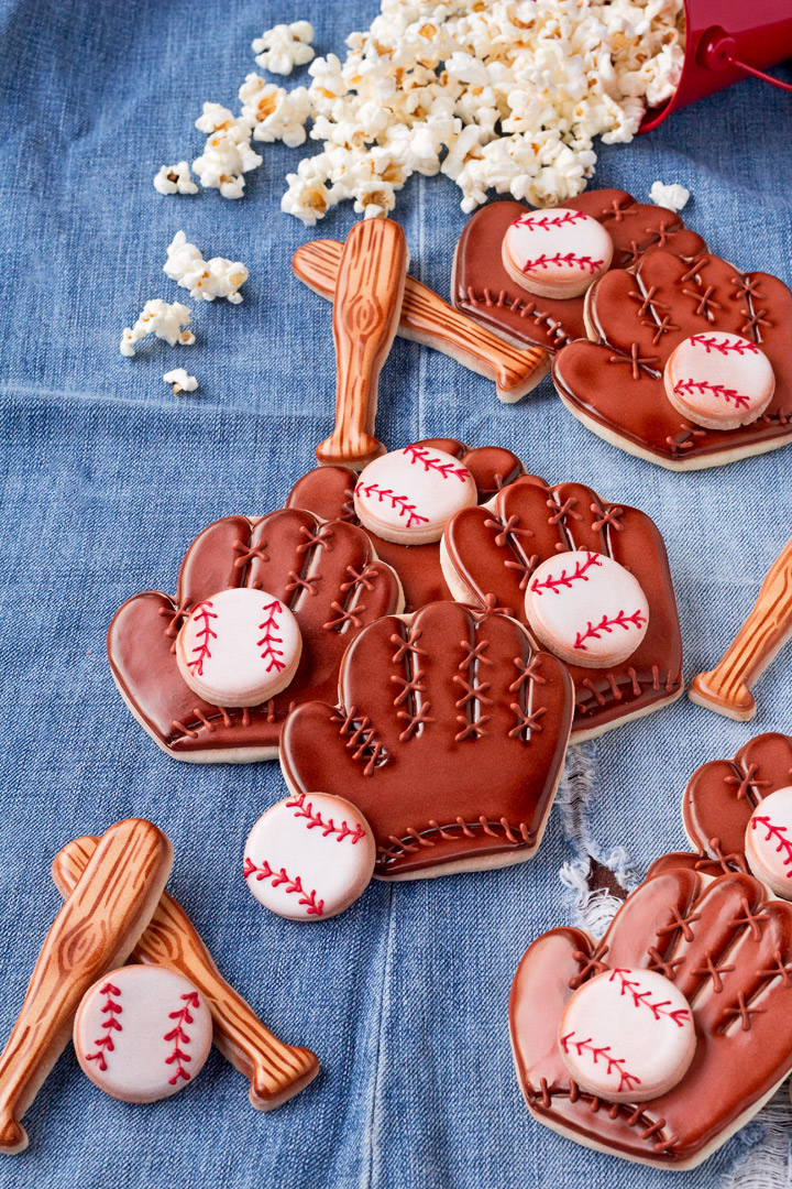 How to Make Simple Baseball Cookies with a How to Video | The Bearfoot Baker