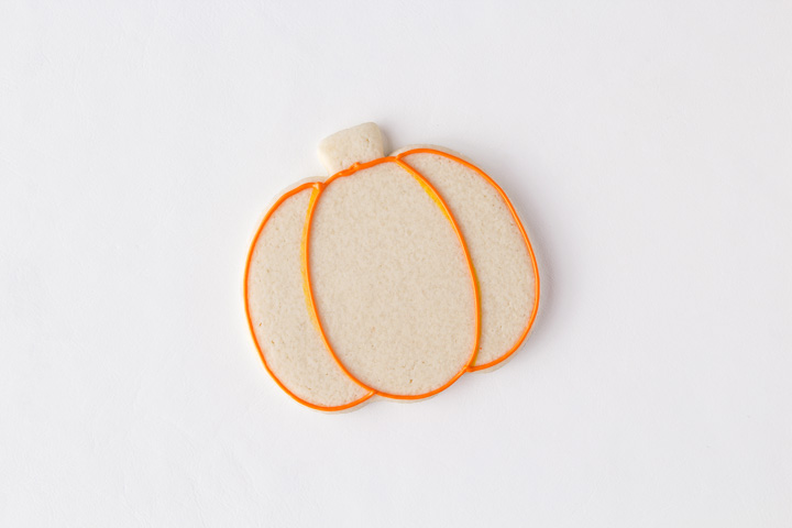 Make Fun Easy Pumpkin Cookies this Fall | The Bearfoot Baker