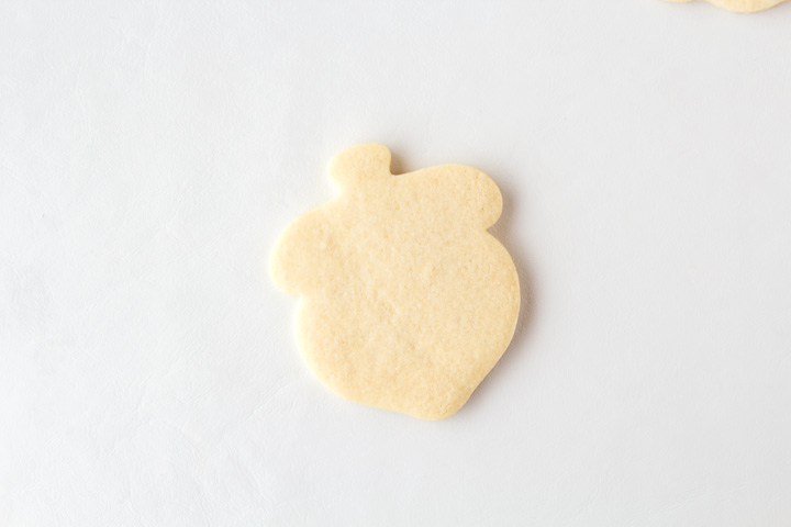 How to Make Acorn Cookies | The Bearfoot Baker