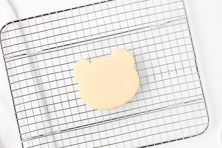 How to Make Fun Little Adorable Polar Bear Cookies | The Bearfoot Baker