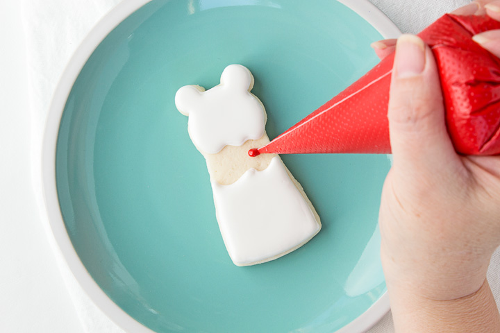How to Make Easy Polar Bear Sugar Cookies | The Bearfoot Baker