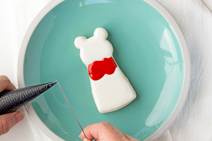 How to Make Simple Little Polar Bear Sugar Cookies | The Bearfoot Baker