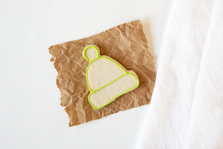 Simple Mitten and Hat Cookies | The Bearfoot Baker