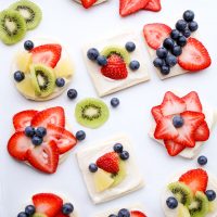 Fun Fruit Pizza That Will Make Your Kids Happy | The Bearfoot Baker
