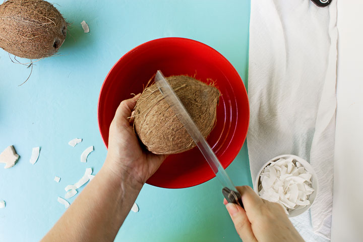 How to Make a Simple Fun Coconut Bowl | The Bearfoot Baker