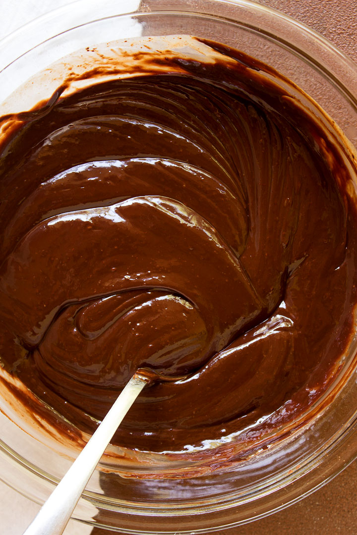 How to Make a Simple Chocolate Ganache Recipe | The Bearfoot Baker
