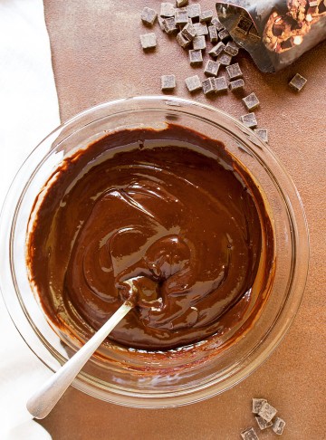 How to Make this Simple Chocolate Ganache Recipe | The Bearfoot Baker