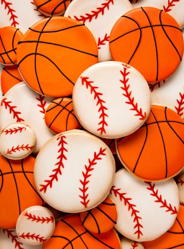 What Happens When You Juggle Cookies | The Bearfoot Baker