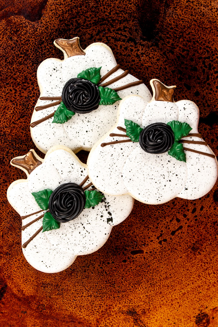 cookie decorating, pumpkin sugar cookies