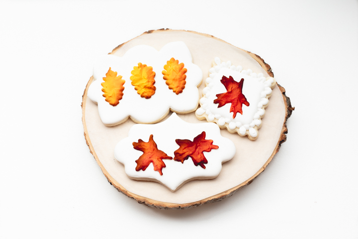 The Bearfoot Baker, fall cookies, leaf cookies, royal icing transfers, airbrushed cookies, autumn cookies, sugar cookies, royal icing