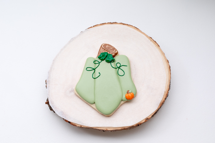 The Bearfoot Baker, pumpkin cookie, house cookie, shift cutters, royal icing, sugar cookies