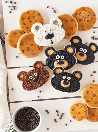 bear cookies, sugar cookies, The Bearfoot Baker, royal icing, black bear, polar bear, brown bear